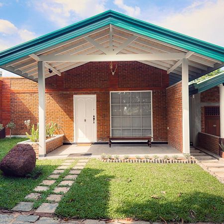 Airport Green Olive Villa Katunayaka Ngoại thất bức ảnh
